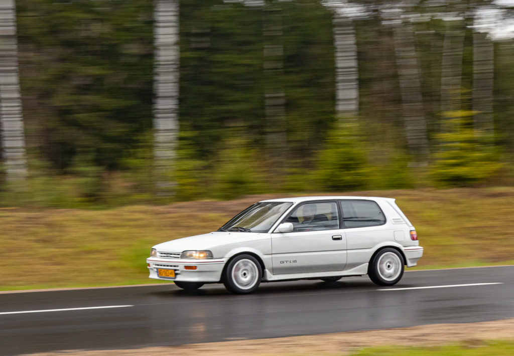 Toyota corolla e9