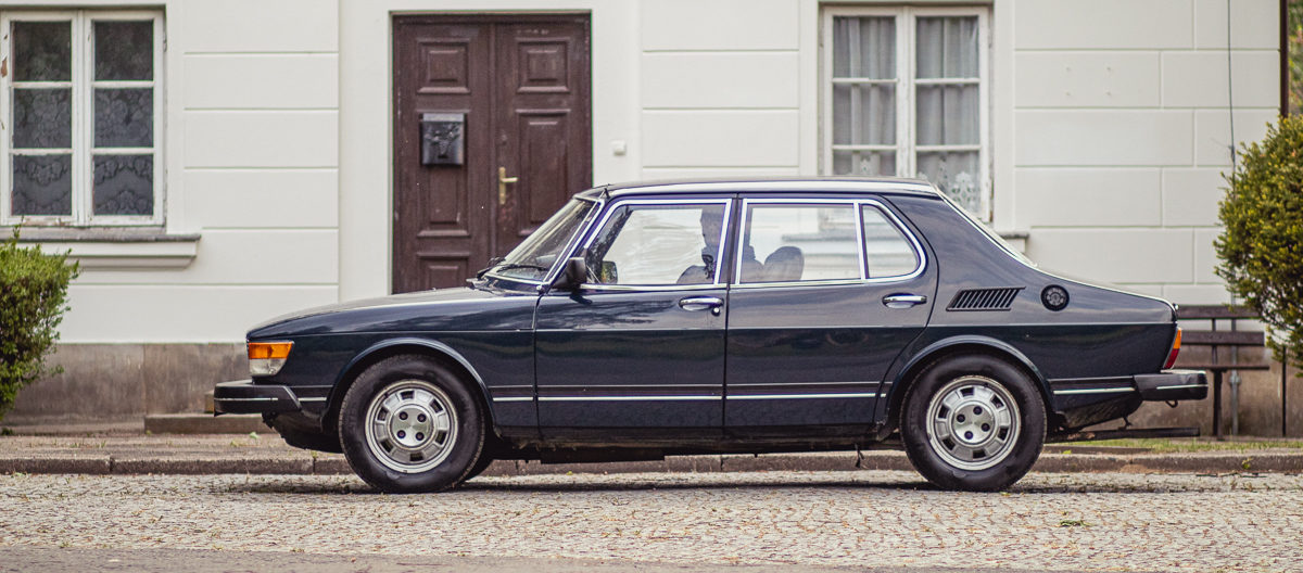 Jak to jeździ: Saab 99 z 1981 r, czyli wóz dla początkującego hipstera