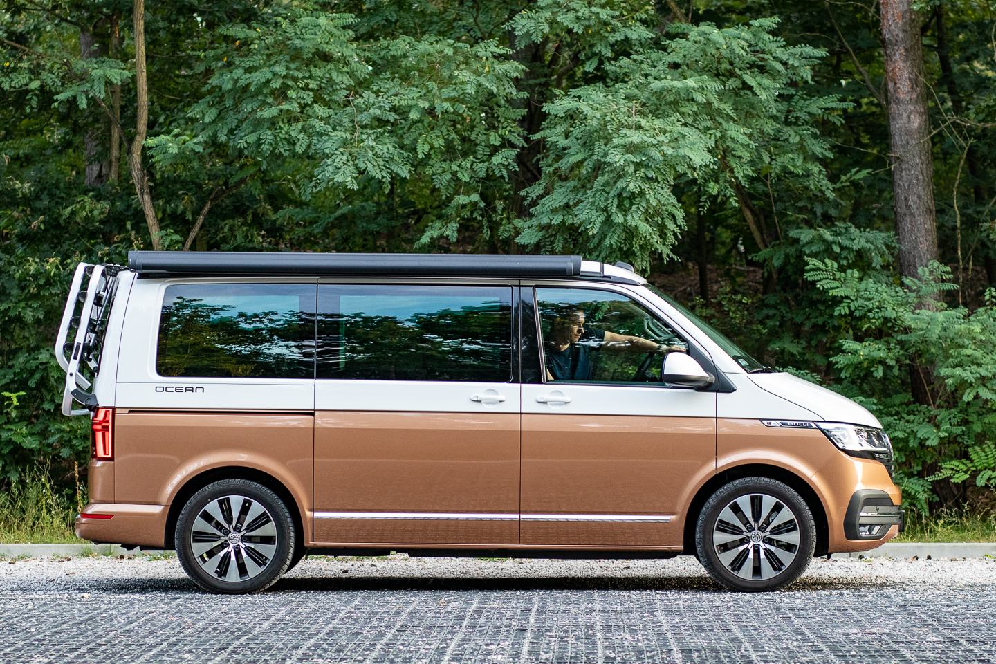 VW Multivan California to doskonale wymyślony campervan
