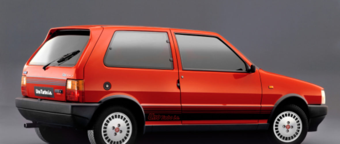 Fiat Uno Turbo obchodzi urodziny. Minęło 35 lat od jego
