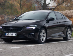 W pogoni za targetami: Opel Insignia i jej lifting. Test wersji 2.0 diesel