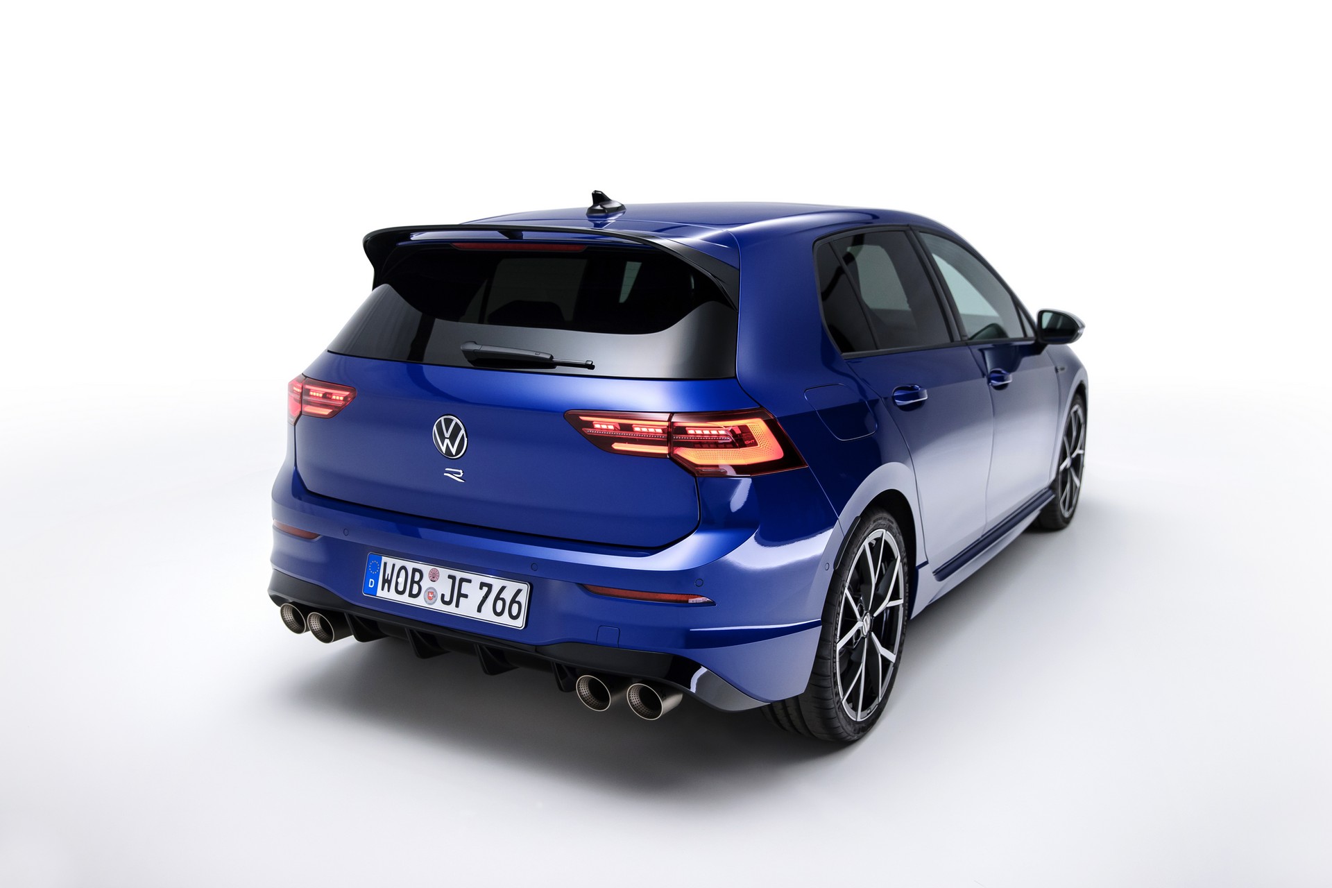 Volkswagen Golf R cena od 198 690 zł. Znamy też ceny