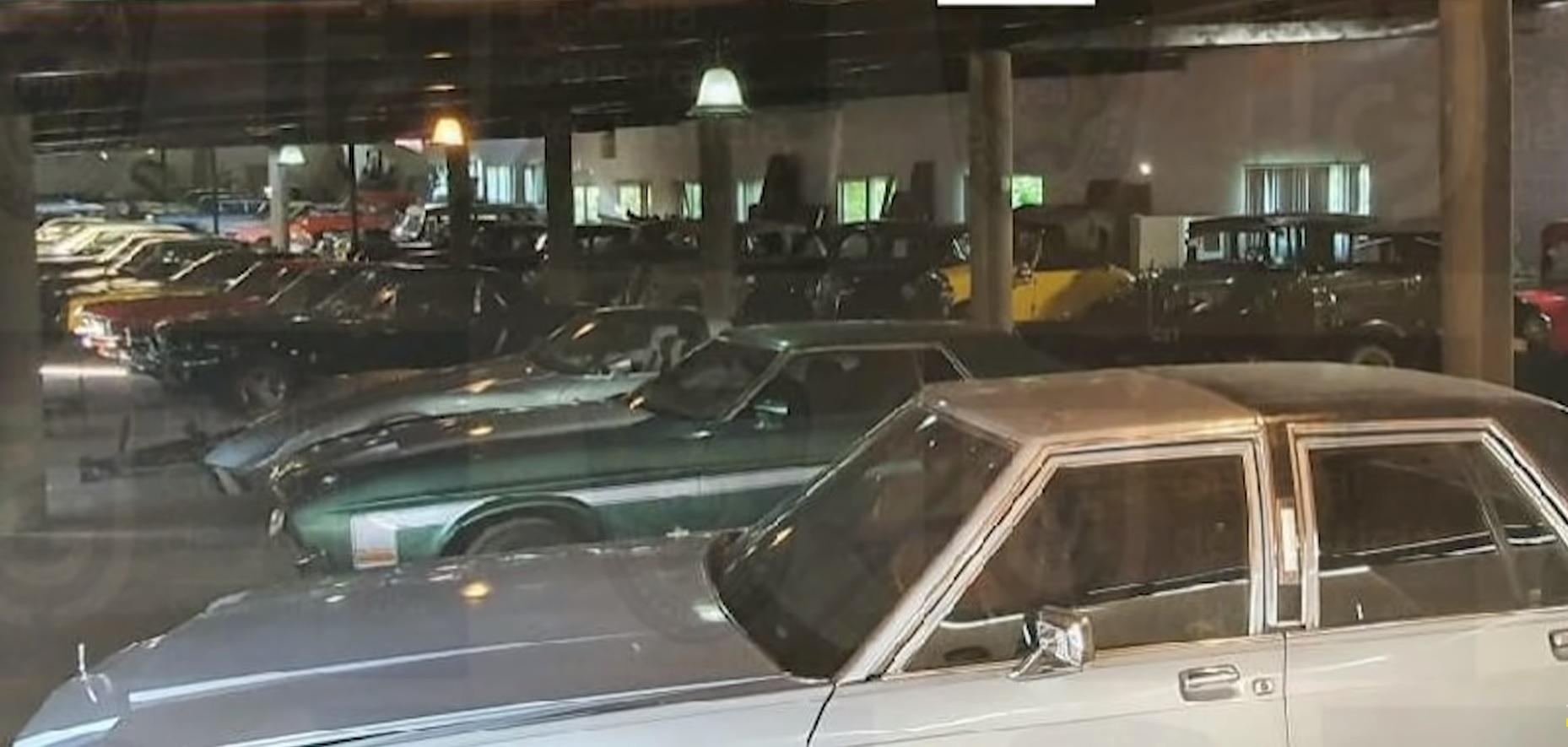 Niezły Meksyk. Kolekcja samochodów byłego szefa policji robi wrażenie