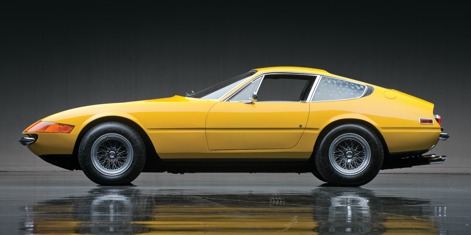 zabytkowe ferrari
