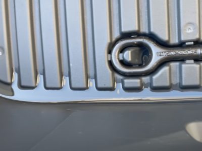 tesla model y usterki