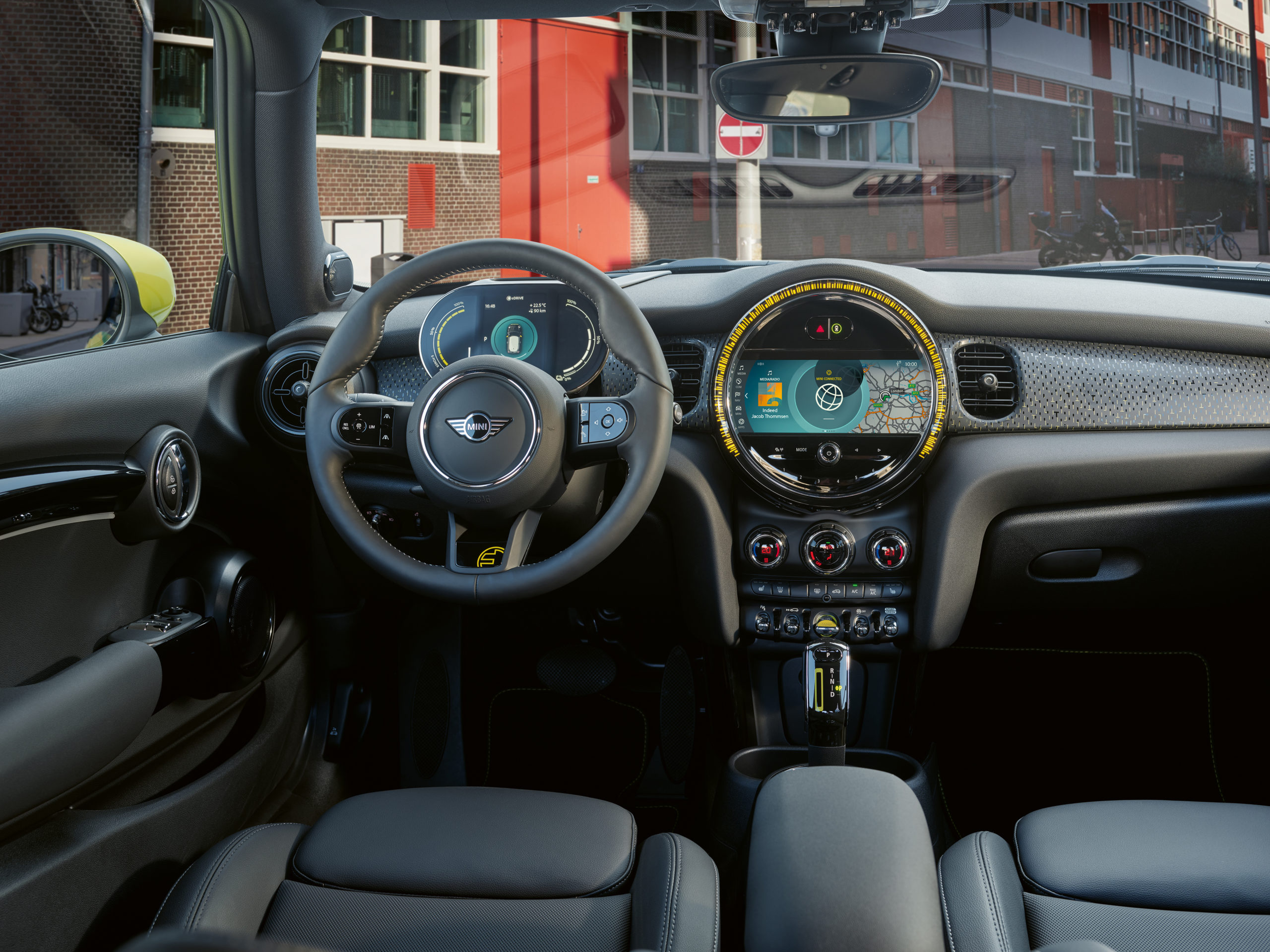 Nowe w pełni elektryczne MINI Cooper SE – czym nas zaskoczy?