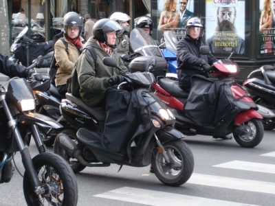 parkowanie motocykli darmowe nie w Paryżu