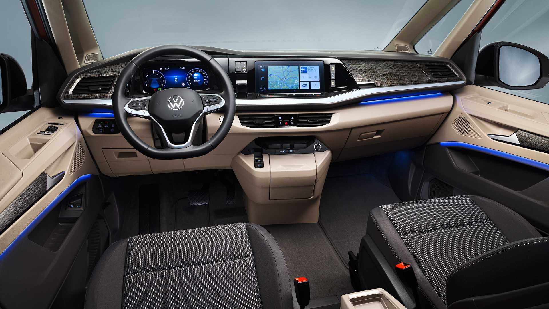 Volkswagen Multivan T7 oficjalnie. Jest hybrydowo i