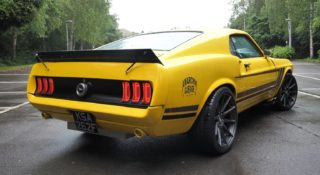 Mustang czy Mercedes