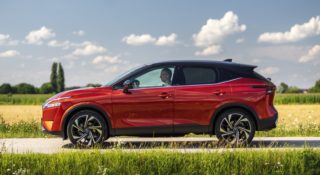 nissan qashqai 2021 cena