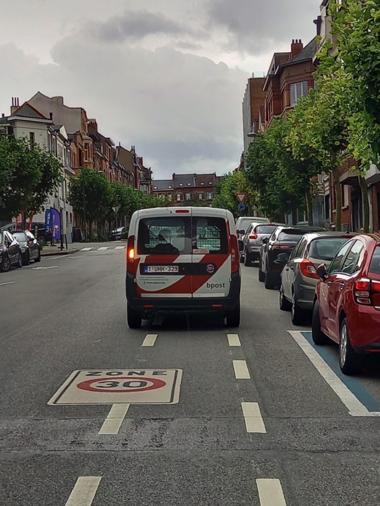 nielegalne parkowanie poczta Bruksela