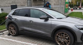 papierowe zegary czas ładowania