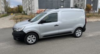 Jeździłem Renault Express Van. To motomłotek, który dobrze robi robotę