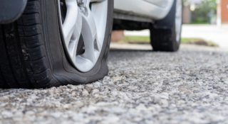 mercedes spuści powietrze z opon