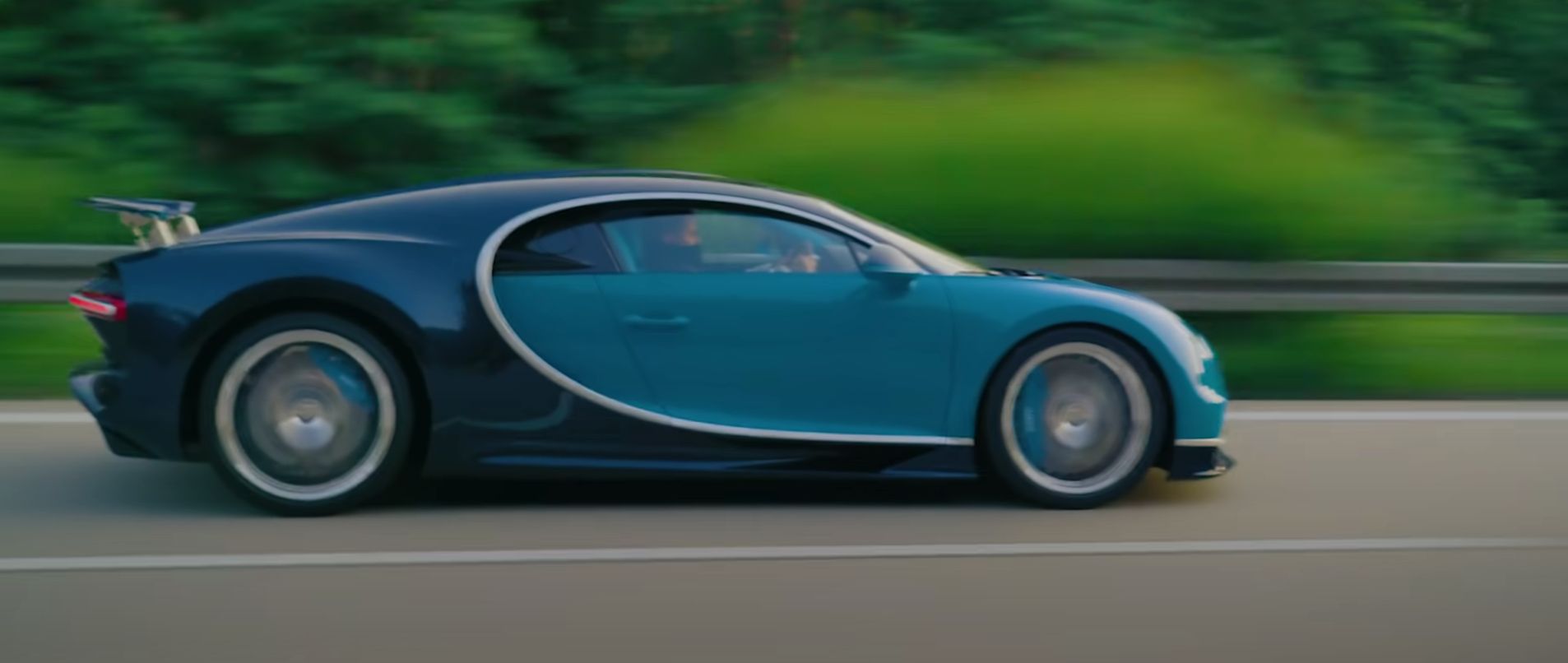 bugatti chiron 414 km/h