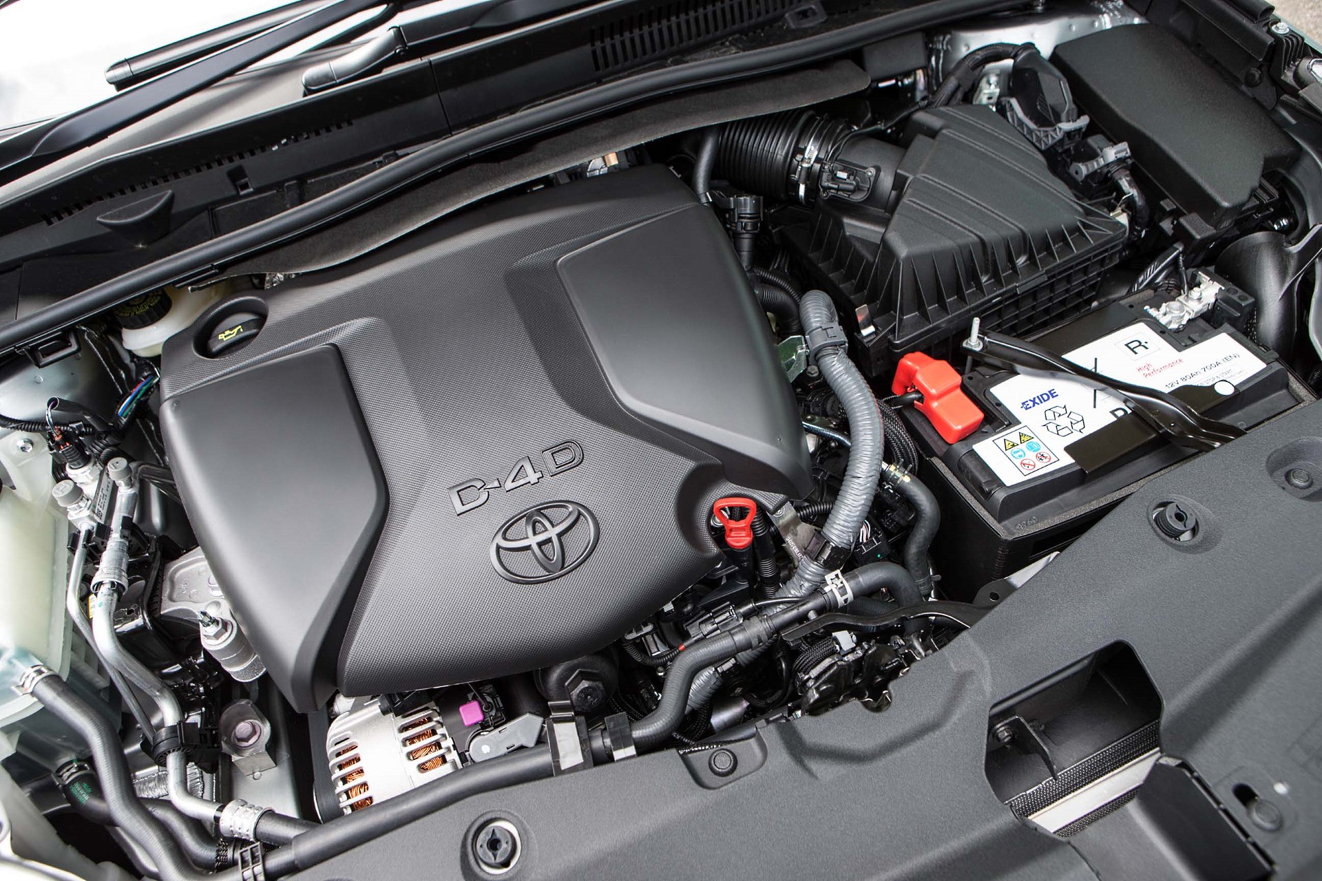 Toyota Avensis T27 – opinie, dane techniczne, usterki