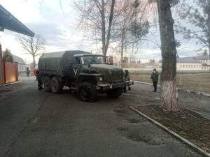 rosyjskim wojskom pękają opony
