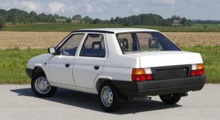 Czy istniała Skoda Favorit sedan? Odpowiedź brzmi: nie, ale tak