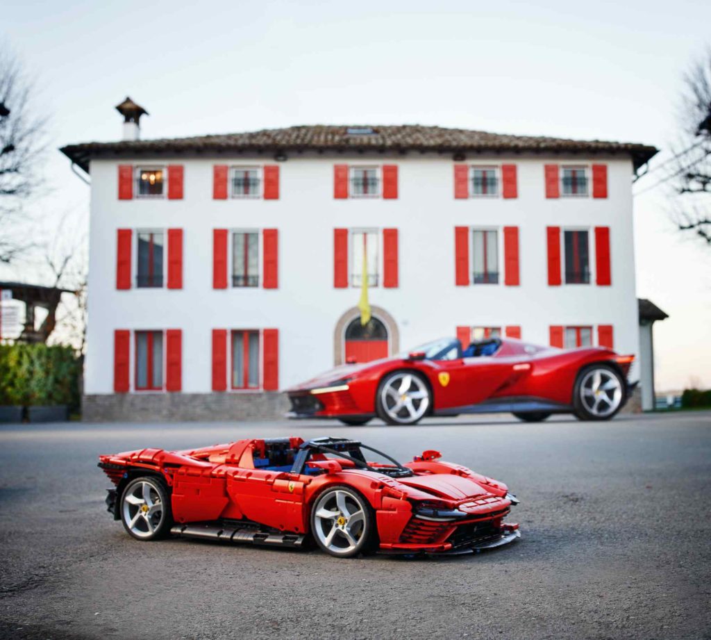 Ferrari Daytona LEGO 42143