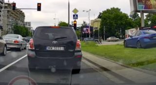 jazda po trawniku