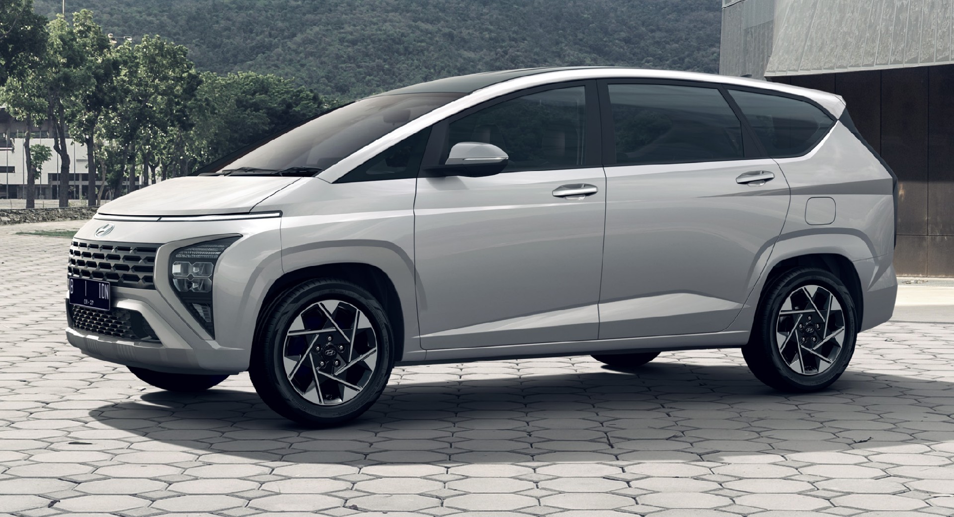 W Indonezji Hyundai gapi się w gwiazdy. Bintang baru keluarga