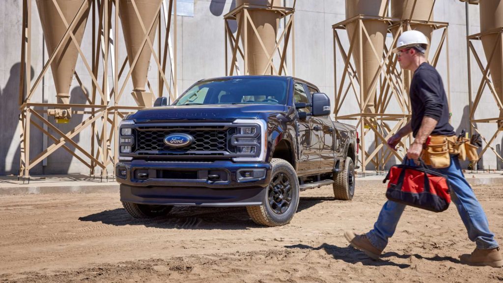 nowy ford super duty