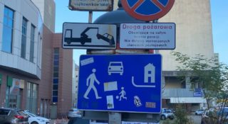 Znaki drogowe w Polsce stawiał chyba sam diabeł. I miał przy tym sporo frajdy