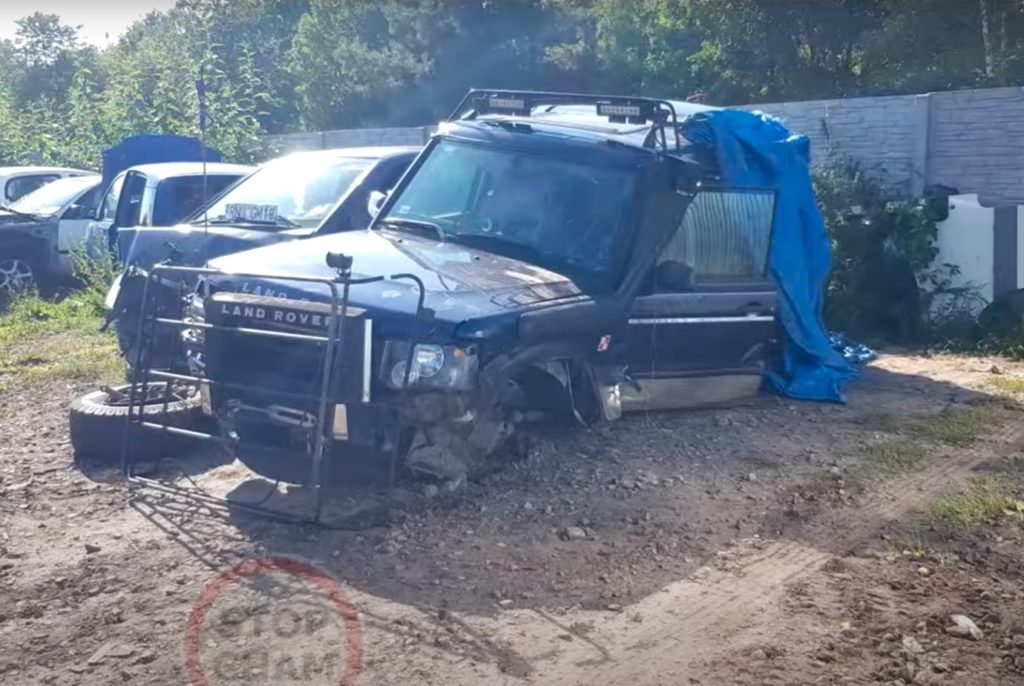 dachowanie Land Rover