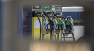 Koniec &#8222;najtańszego paliwa w Europie&#8221;. Na Węgrzech nie wytrzymali