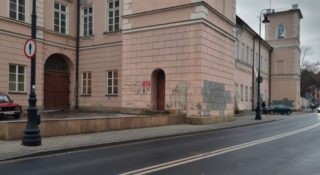 zakaz ruchu pieszych