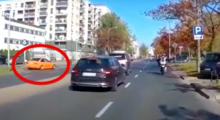 Jeśli chcesz potrącać pieszych, pomaluj wóz na pomarańczowo i załóż przelotowy wydech