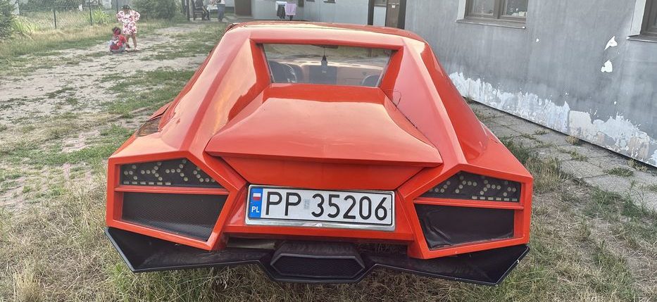 Porsche 924 przerobione na Lambo jest na sprzedaż. Zapewne po raz ostatni