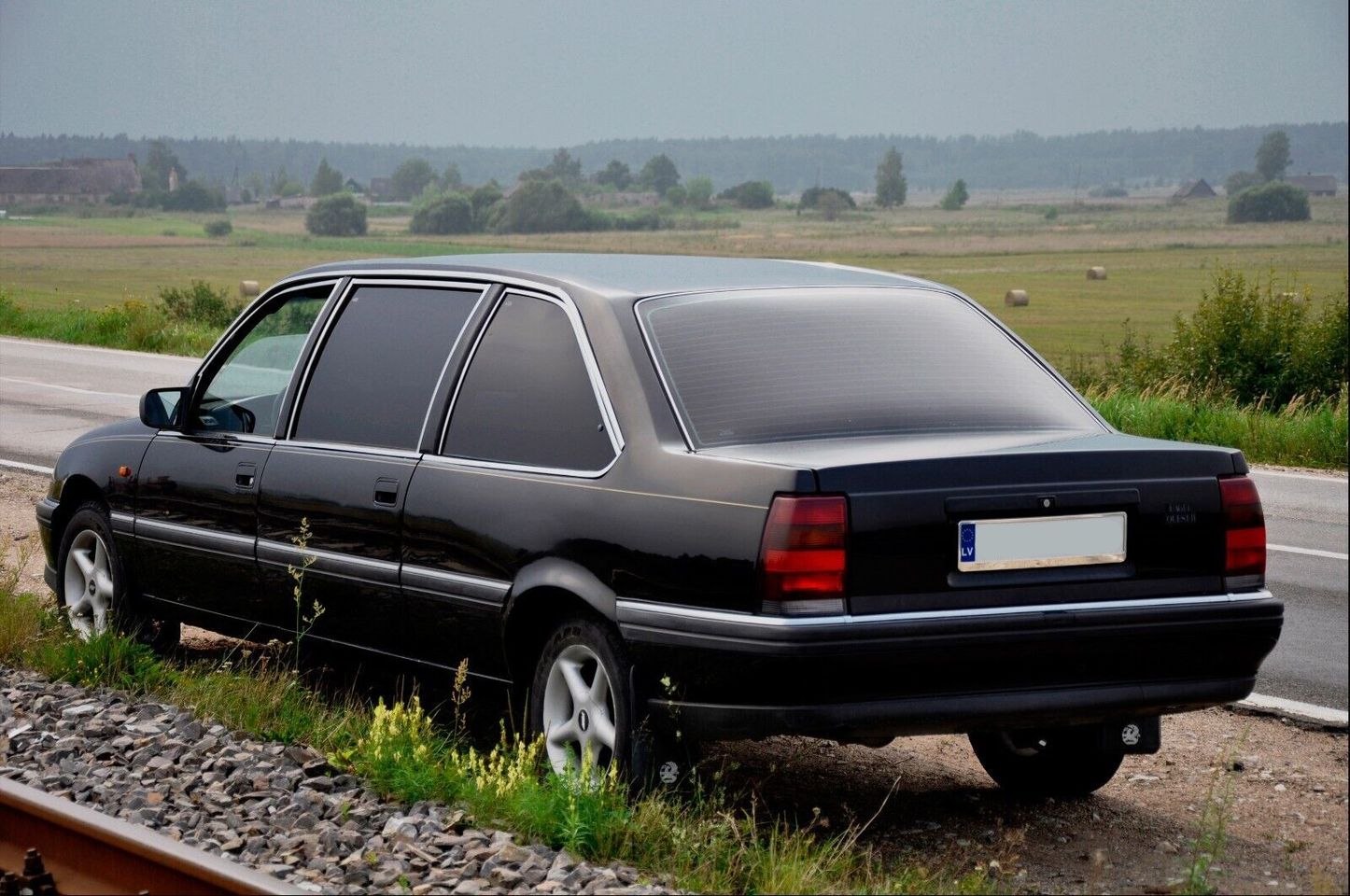 Przedłużony Opel Omega A