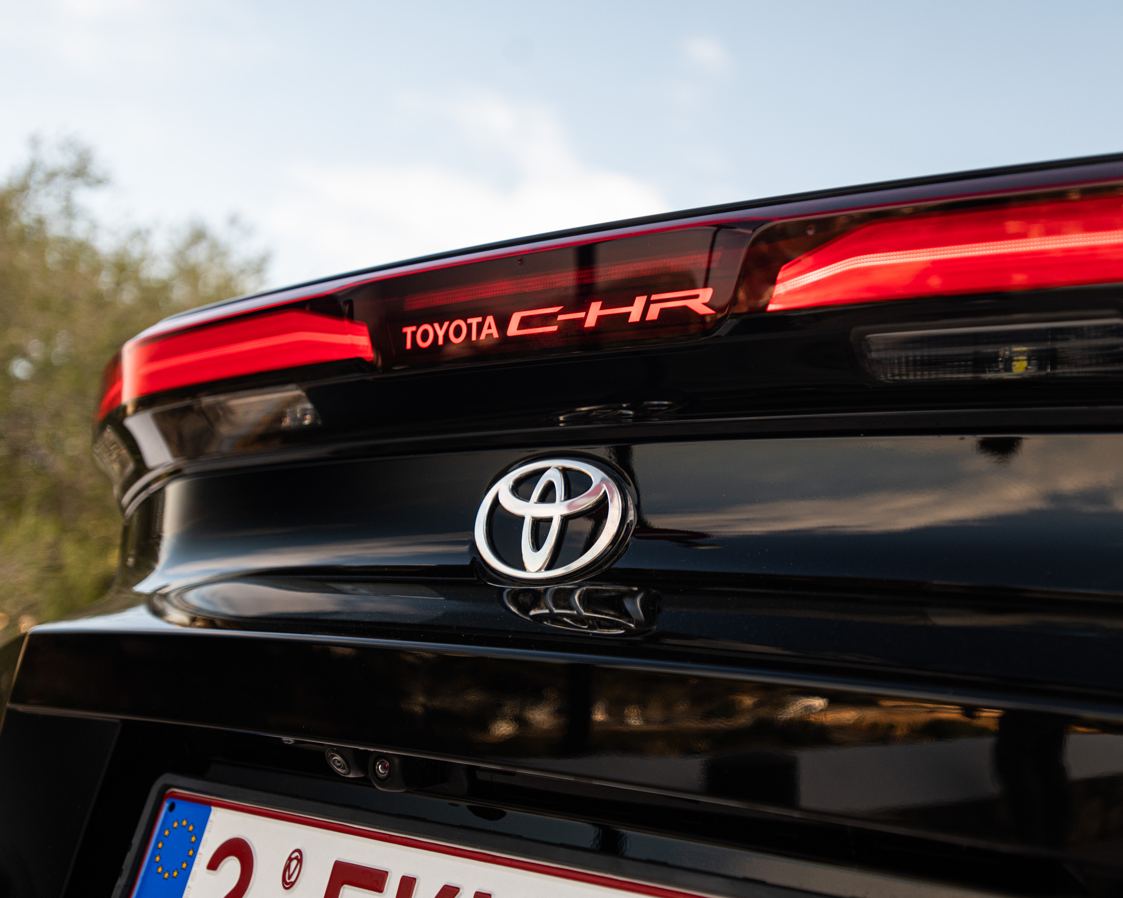 nowe logo toyota