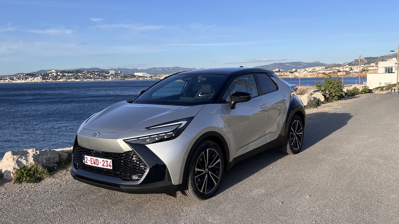 Toyota C-HR Plug-in Hybrid nie ma jednej z ważnych zalet SUV-a. Usłyszałem to na własne uszy