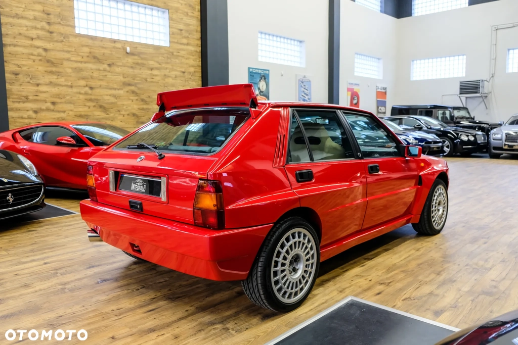 Lancia Delta HF Integrale 