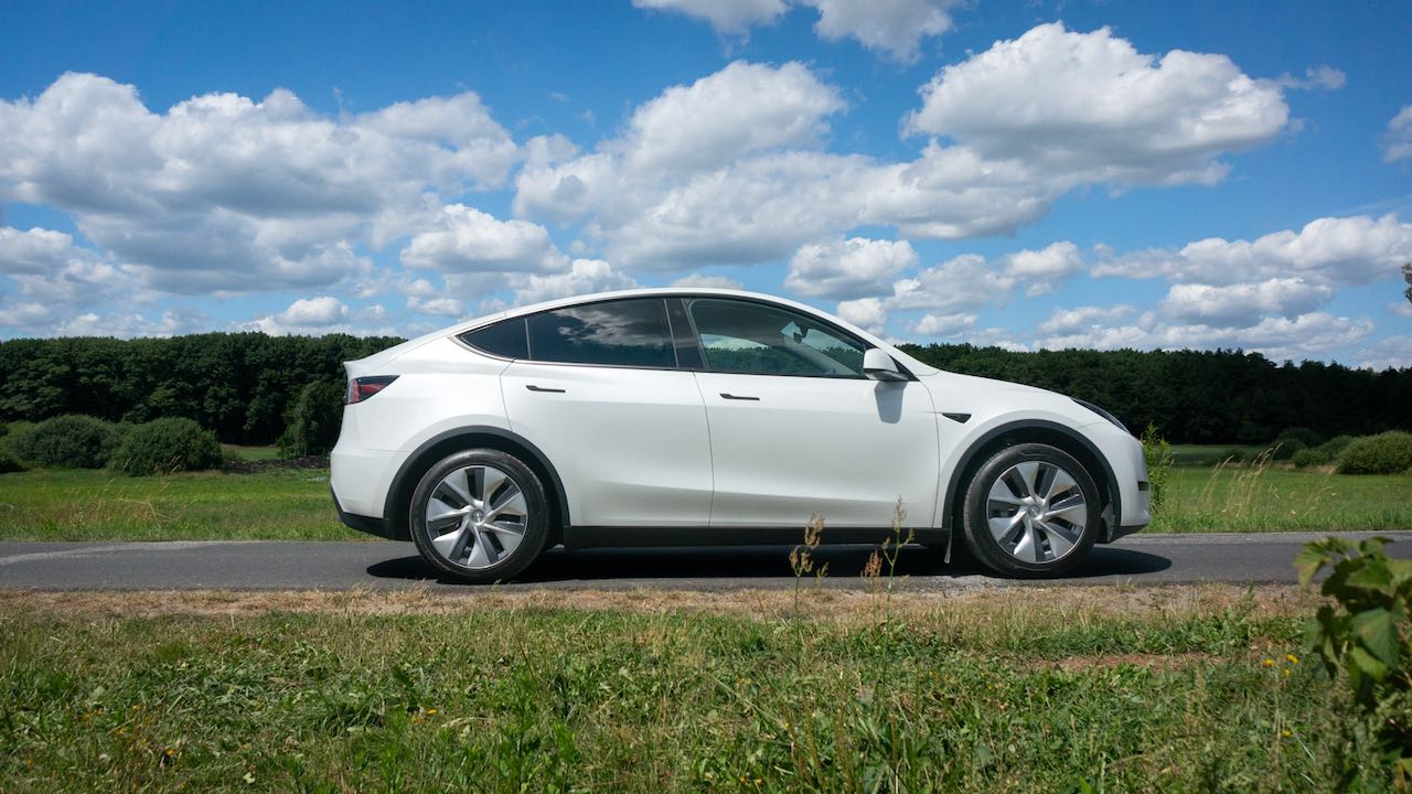 Tesla Model Y RWD