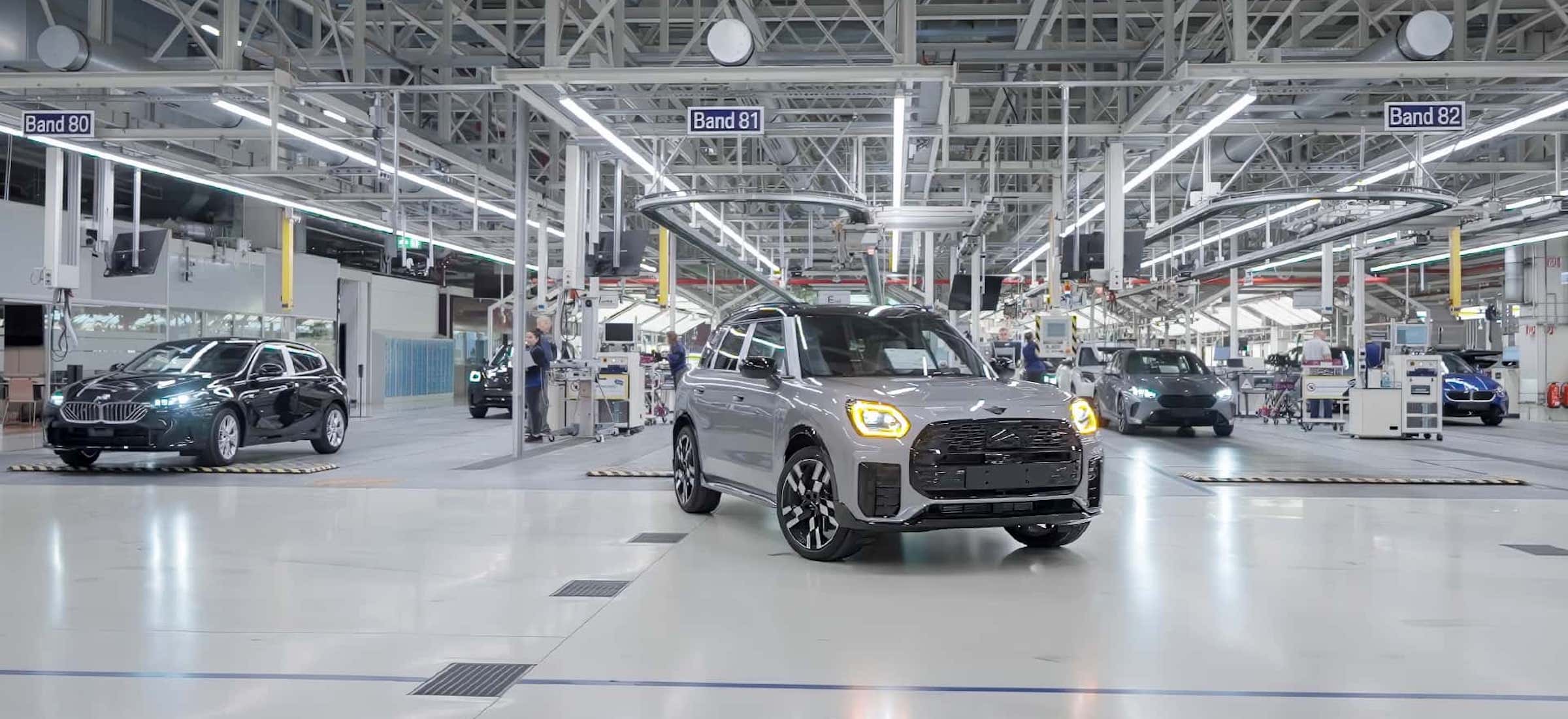 BMW i Mini jeżdżą już autonomicznie. Dojeżdżają do bramy, potem się nie znamy