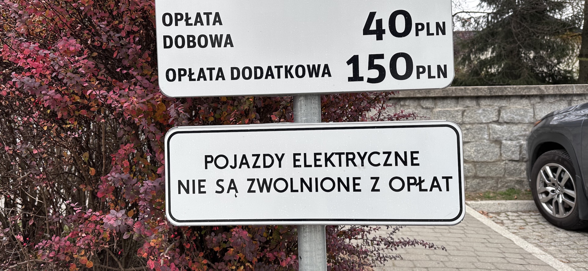 Ten chytry trik nie spodoba się kierowcom samochodów elektrycznych. Łatwo zlikwidować największy przywilej