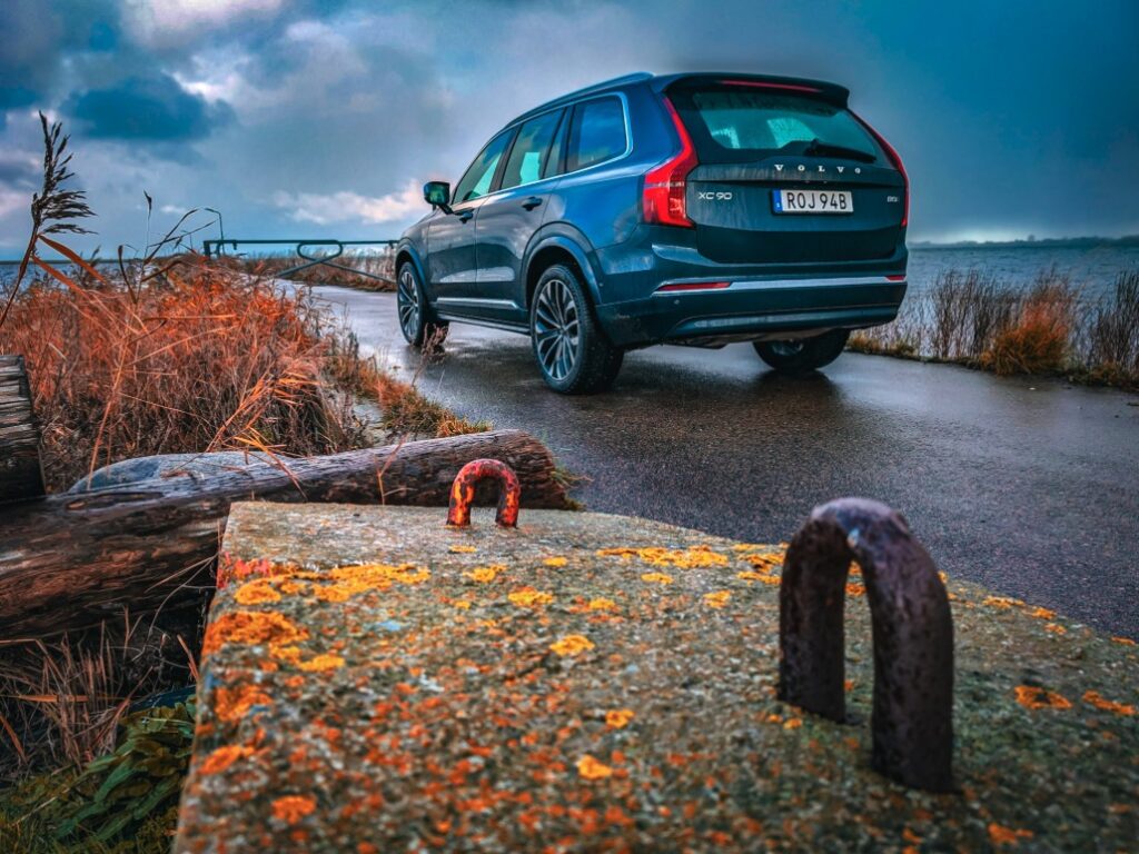 https://ocs-pl.oktawave.com/v1/AUTH_2887234e-384a-4873-8bc5-405211db13a2/autoblog/2024/11/volvo-xc-90-lifting-test-25volvo-xc-90-lifting-test-320-1024x768.jpg