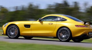 Luksusowy Mercedes-AMG GT S rozbity. Fala omdleń dotarła do Wrocławia