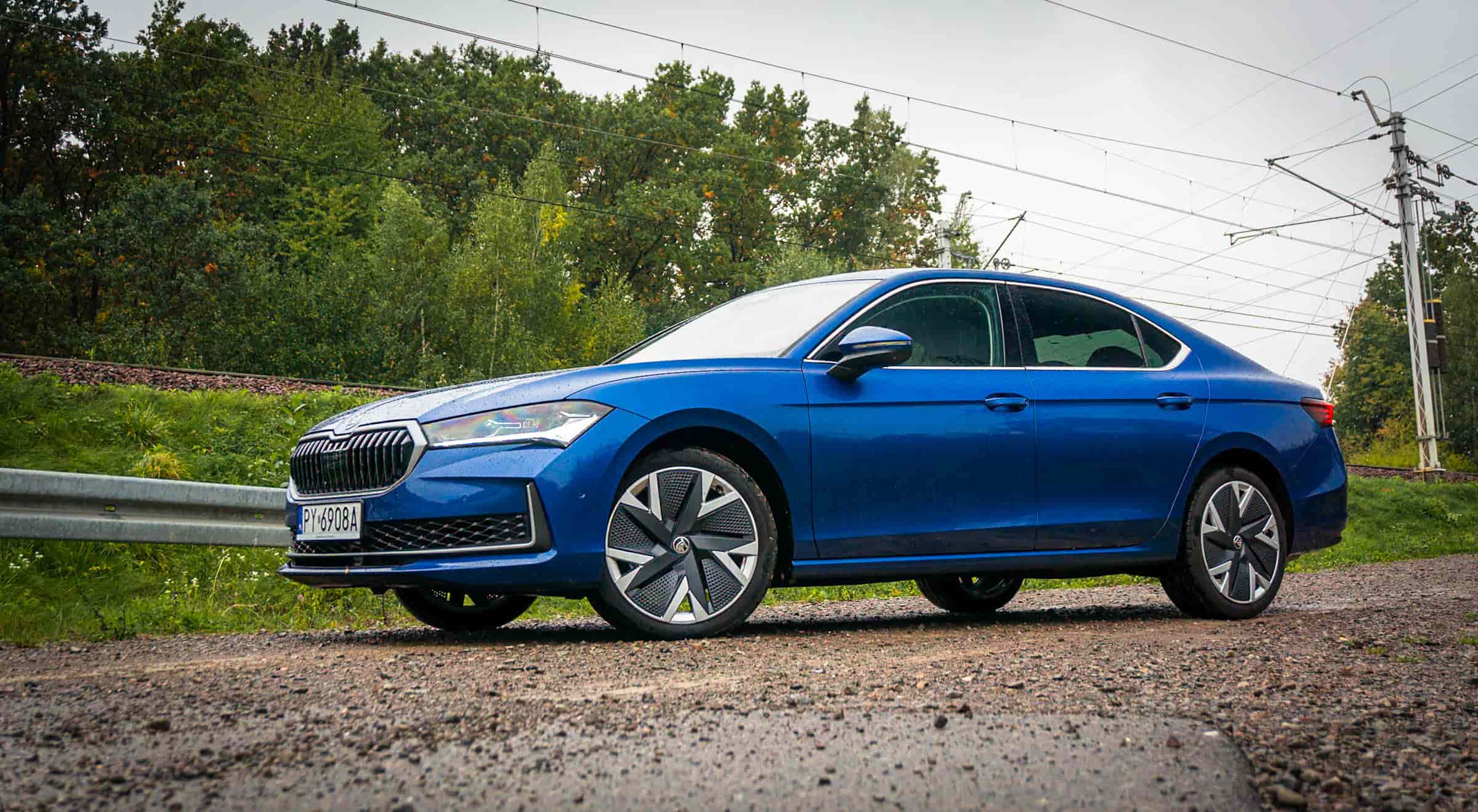 Skoda Superb 4&#215;4 liftback — test. Wiecie kto, załatwiony na fest