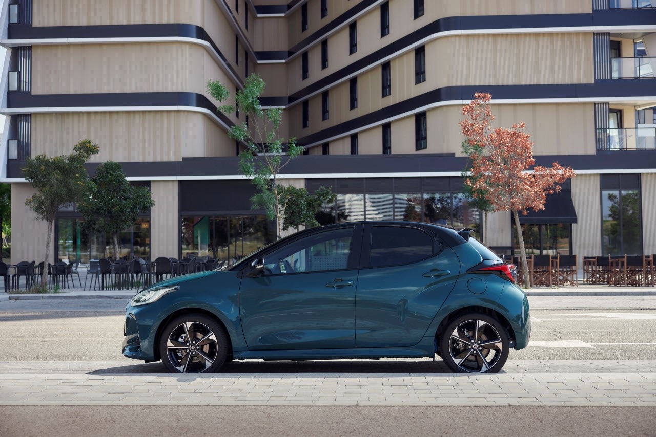 toyota yaris 2025 gr sport 