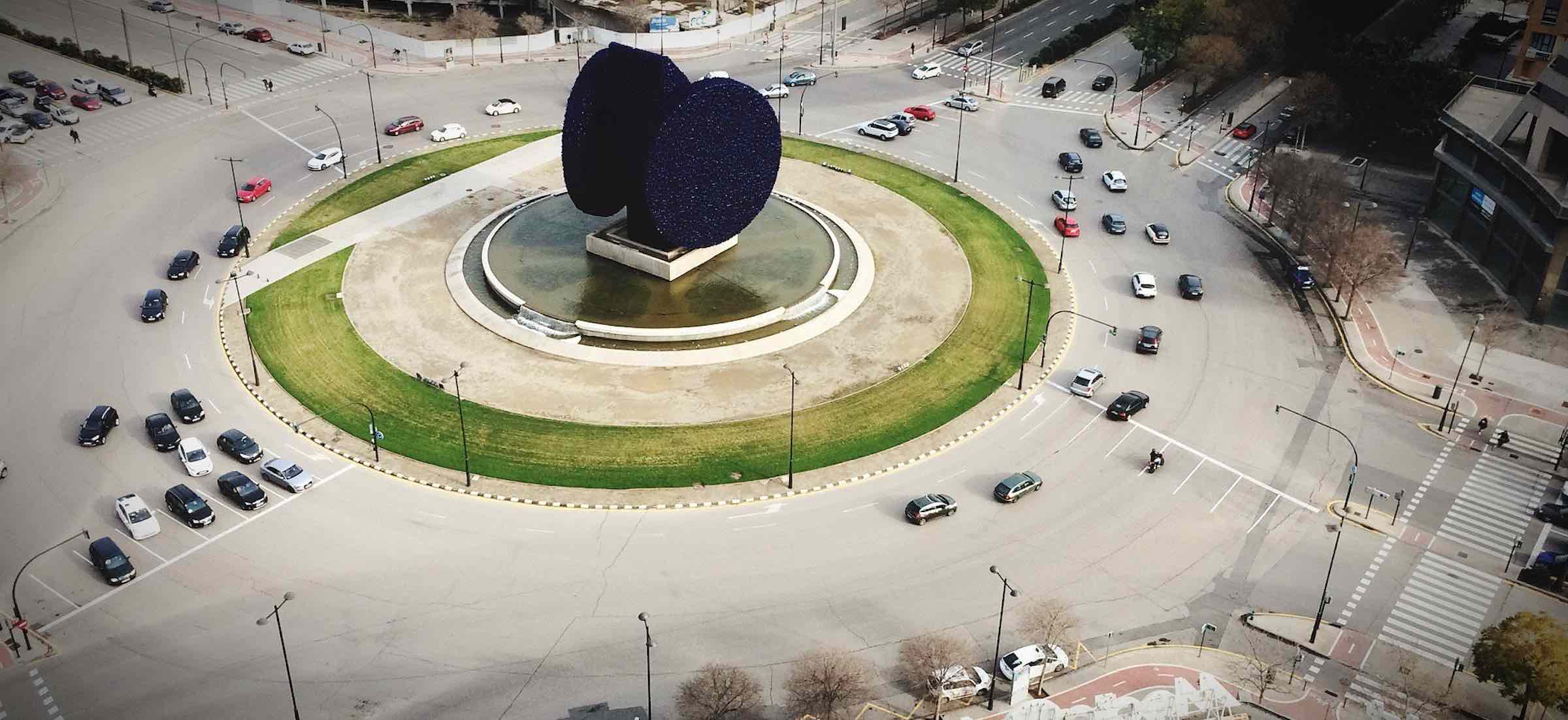 Zdałem egzamin na prawo jazdy, więc powiem wam, jak jeździć po rondzie, żeby zdać