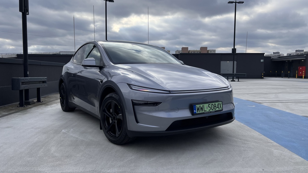 tesla model y juniper 2025 class="wp-image-639619" 