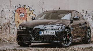 Alfa Romeo Cover