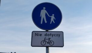 Za tym znakiem musisz zsiąść z roweru. Jedna tabliczka zmienia wszystko