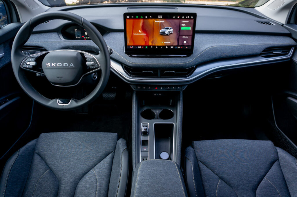 https://ocs-pl.oktawave.com/v1/AUTH_2887234e-384a-4873-8bc5-405211db13a2/autoblog/2025/04/skoda-elroq-18-1024x680.jpg
