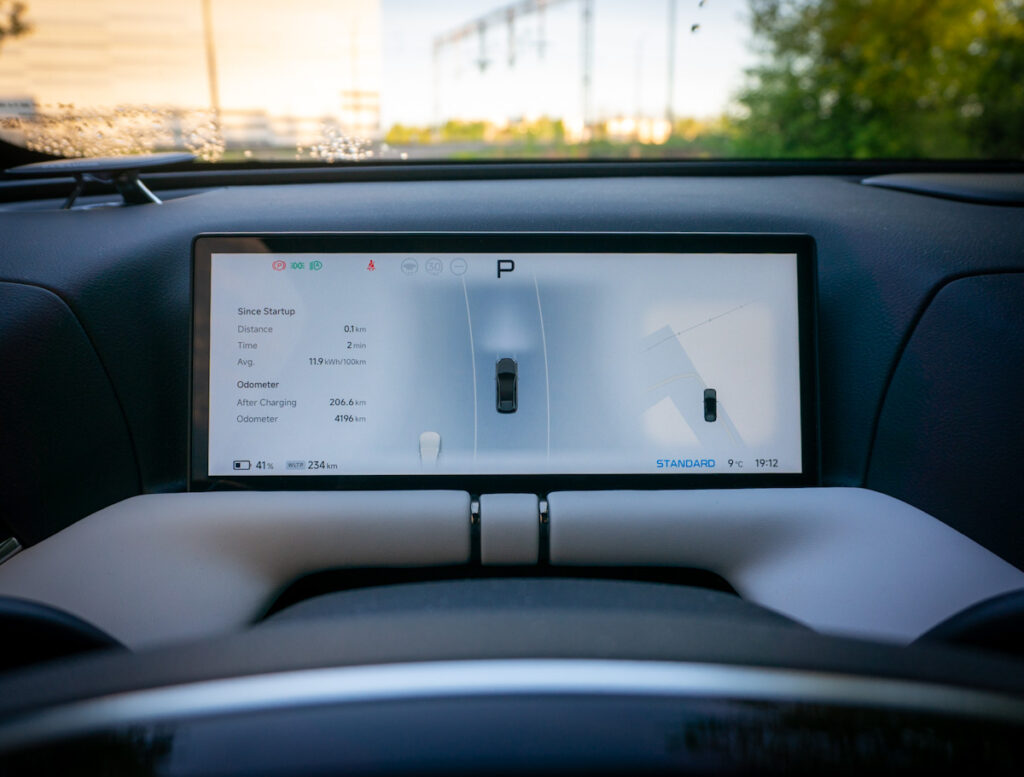 https://ocs-pl.oktawave.com/v1/AUTH_2887234e-384a-4873-8bc5-405211db13a2/autoblog/2025/04/xpeng-g9-long-range-09-1024x777.jpg