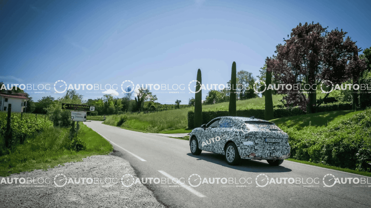 Audi Q3 spy shot autoblog